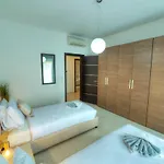 Spacious & Inviting 3 Bedroom Flat, Balcony Wpac1-1 Apartman *
