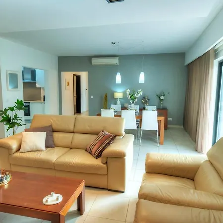 Spacious & Inviting 3 Bedroom Flat, Balcony Wpac1-1 * San Ġiljan