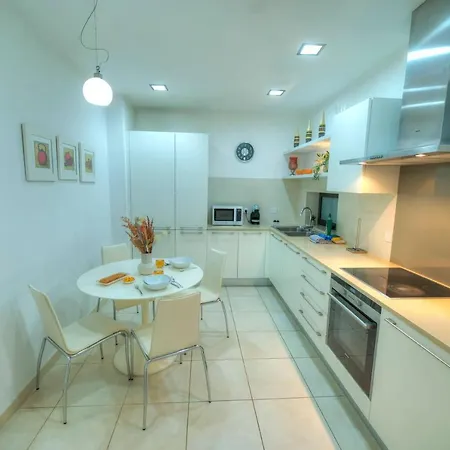 Appartement Spacious & Inviting 3 Bedroom Flat, Balcony Wpac1-1