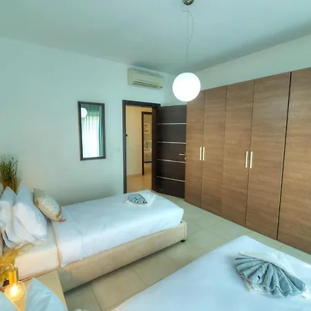 Spacious & Inviting 3 Bedroom Flat, Balcony Wpac1-1 Apartament *