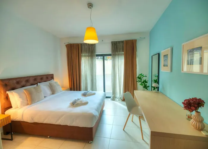 Spacious & Inviting 3 Bedroom Flat, Balcony Wpac1-1 Διαμέρισμα *